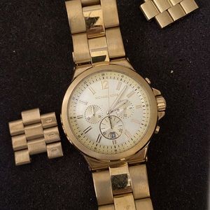 Michael kors big face watch